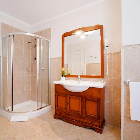 Belvedere Monferrato Relais&wellness * Vignale