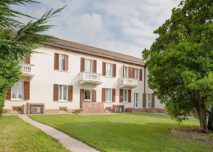 Belvedere Monferrato Relais & Wellness * Vignale